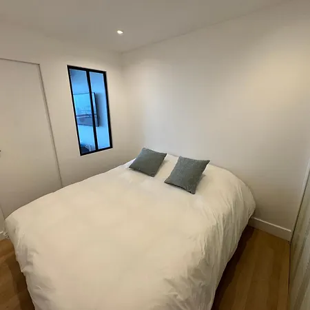 Vue 45m2 Avec Grande Terrasse 20m2 *