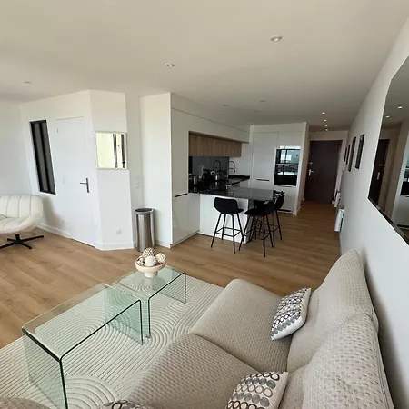 Appartement Vue 45m2 Avec Grande Terrasse 20m2