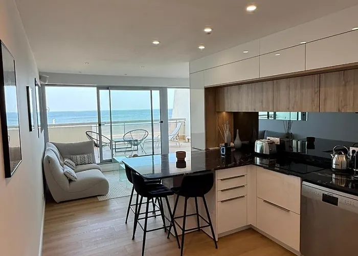 Apartment Vue 45m2 Avec Grande Terrasse 20m2 *